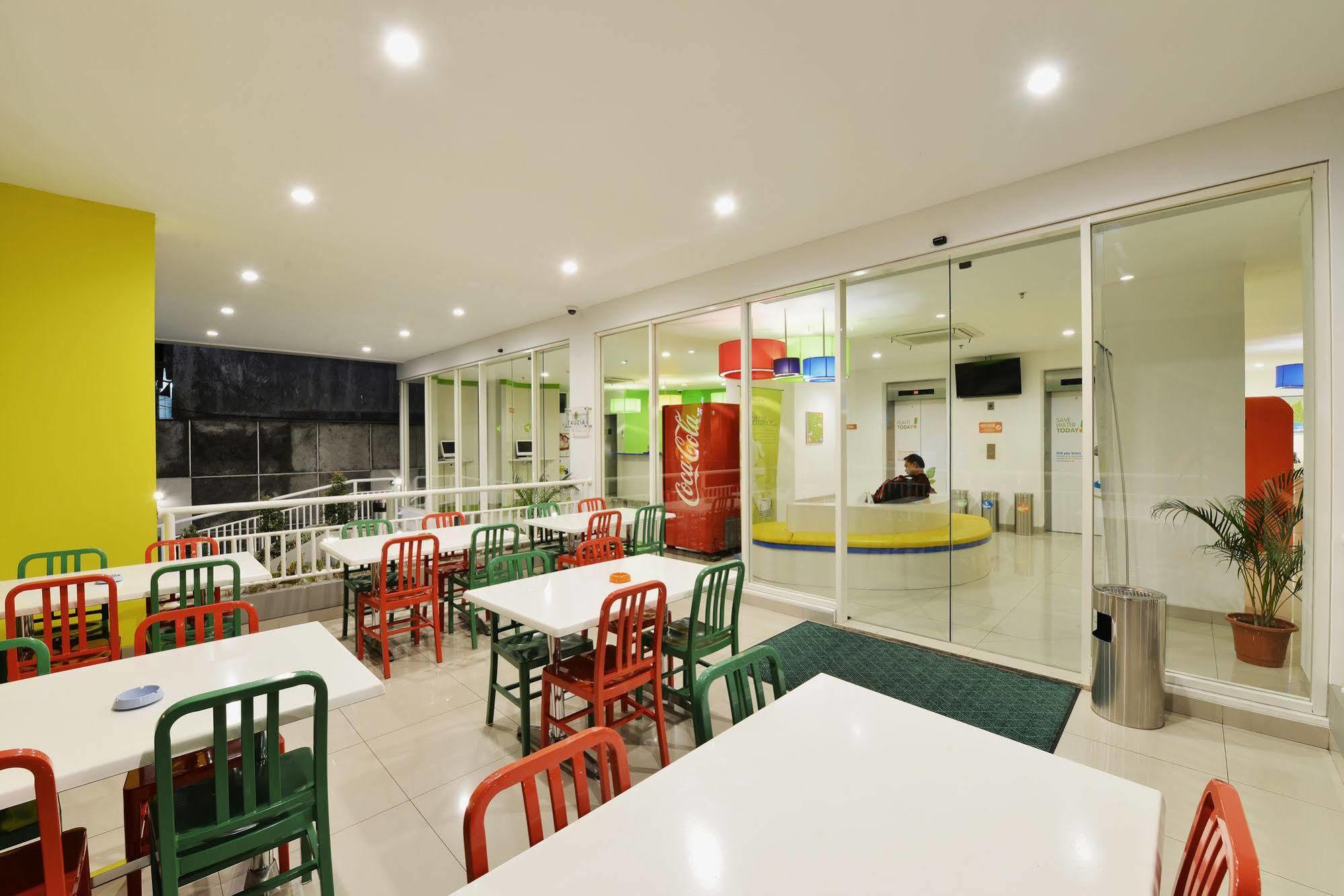Pop! Hotel Malioboro - Yogyakarta Exterior photo